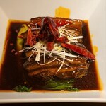 同源楼 - ★★★★の四川風マーラー角煮は、濃い味付けにマーラーが程よい。