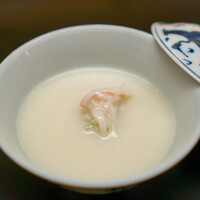 徳ㇵ本也 - 胡麻豆腐とカリフラワーのすり流し