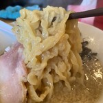 煮干らーめん 川むら - 中太平打ち縮れ麵