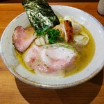 ジャパニーズ ラーメン 五感 - 