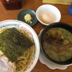 らーめん　まるはち - まるはち　マー油が入りつけ麺＆味玉ニンニク