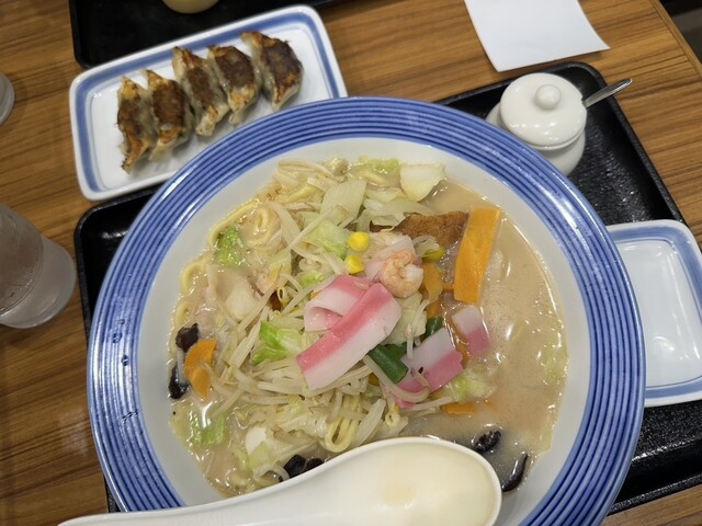 Ringer Hut Machiya Sanpoputen