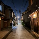 光琳 - お店の前の通り　静かです