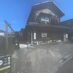 ドングリー ブックス&ストーリーカフェ - 