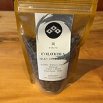 ドングリー ブックス&ストーリーカフェ - 