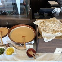 浅草むぎとろ 本店 - 大きなすり鉢がベーシックな味付けとろろ