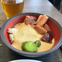 浅草むぎとろ 本店 - 漬けマグロも乗せて頂きました