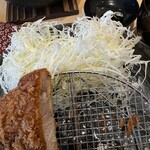 とんかつ 神楽坂 さくら - おかわりしたキャベツ