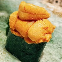 鮨 四心 - 蝦夷バフンウニタワーです