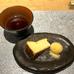 薪焼き flamma - バスクチーズケーキとマンゴーのアイス、ほうじ茶