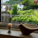 アリンコ モウ ダッシュ - カウンターからの眺め