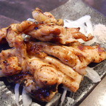 廣島 炙り市場 BAR - 大山鶏せせりの塩焼き