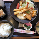 Filo - 料理写真:日替り定食・エビフライ定食