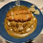 とんかつ甘辛カレー Coltrane - ロースカツカレー ¥1250 + ご飯大盛り ¥100