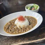 宮田屋珈琲 - 料理写真:鶏肉とあさりのスパイスカレー