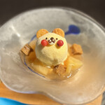 255677130 - シロクマ