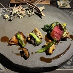 255677133 - 黒毛和牛　ペリグーソース