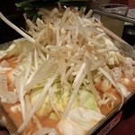 Shunnoosakanatohonkakusumibikakurembou - 牛ホルモン鍋