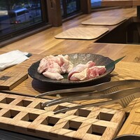 鶏焼き肉 囲 - 