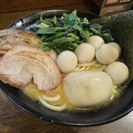 濃厚豚骨ラーメン 濱虎家 - 