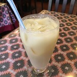 インド料理 パリワル - セットのパイナップルラッシー♪