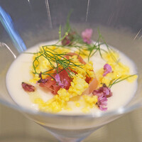 俺のフレンチ グランメゾン 大手町 - ご褒美ランチ 4800円 のホワイトアスパラガスのブルーテ