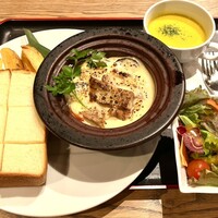 春秋ツギハギ 日比谷 - 