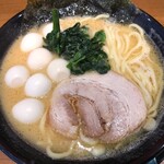 横浜家系ラーメン春吉家 - 