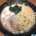 横浜家系ラーメン春吉家 - 