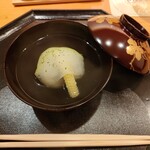 西麻布 大竹 - お椀／きくらげのしんじょう