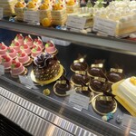 トシ・ヨロイヅカ 東京 - 