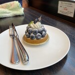 トシ・ヨロイヅカ 東京 - 