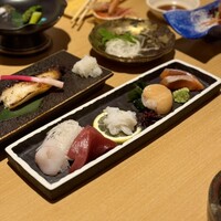 鮨処 竜敏 - お刺身！ウマシ！なんとこのお寿司屋さん、紙タバコ吸えます！タバコが嫌いな人への配慮もある感じで、素敵なお店です！