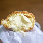 パティスリー セゾンドフォレ - 料理写真:シュークリーム