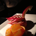 バー クロッカス - 芸術的なフルーツ盛り合わせ。