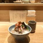 日本橋海鮮丼 つじ半 日本橋本店 - 
