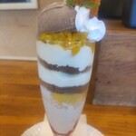 クリクリ - マンゴーティラミスパフェ¥1150(〜2024.7.29)