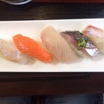 寿し幸 - ご飯は、にぎりかチラシ選べます。