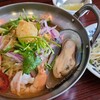 タイキッチン ジャイディー - トムヤムクン冷麺(税込1,200円)
①トムヤムクン冷麺
トッピングはムール貝、剥き海老2尾、揚げ烏賊団子、ミニトマト、パクチー、薄切り赤玉葱、千切り胡瓜、刻み葱
②ミニサラダ③ココナッツプリン