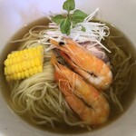 麺屋一燈 - 伊勢海老の冷やし麺とウニ・ズワイガニのビスク添え