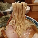 奈つやの中華そば - 全粒粉の細麺ストレート　小麦感がたまらん！