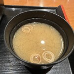 海鮮茶屋 一鮮 - 【2024.7.22(月)】うな重（並）1,500円の味噌汁