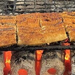 名代 宇奈とと - 下焼きの短冊を仕上げていきます