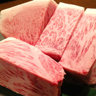 Carefully selected Kuroge Wagyu beef at the best CP◎
