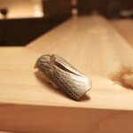 鮨 てつ也 - 14日間〆熟成