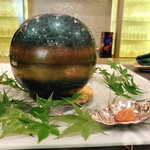 トゥ・ラ・ジョア イズム - 