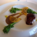 レストラン ビオス - 鹿肉のラヴィオリ。菜の花とポーチドエッグ