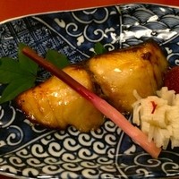 割烹 田中家 - 家喜物（焼き物）は、鰆（さわら）でした。