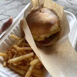 インディゴバーガー - 料理写真: