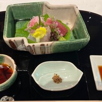 段屋鈴江 - 